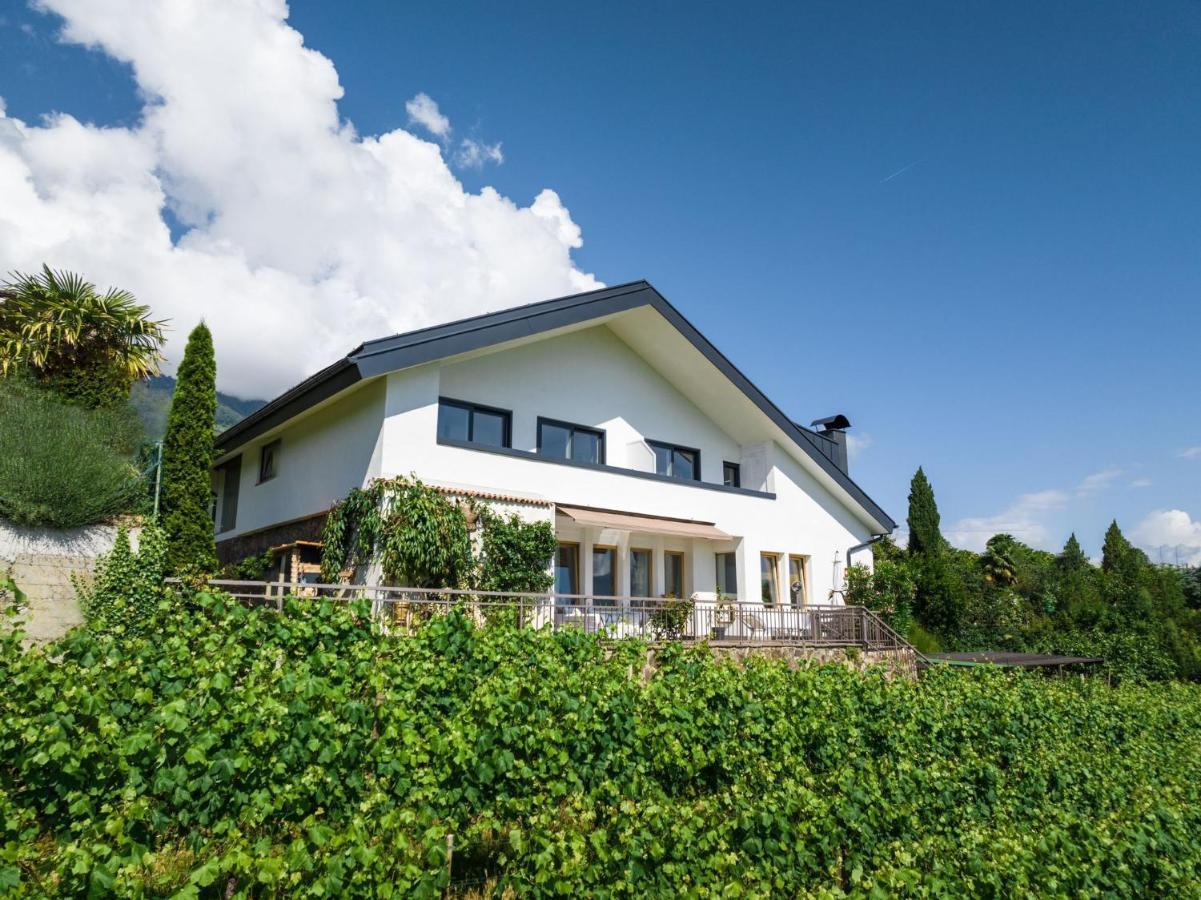 Villa Maria Boutique Apartment St Pauls Appiano Sulla Strada Del Vino Luaran gambar